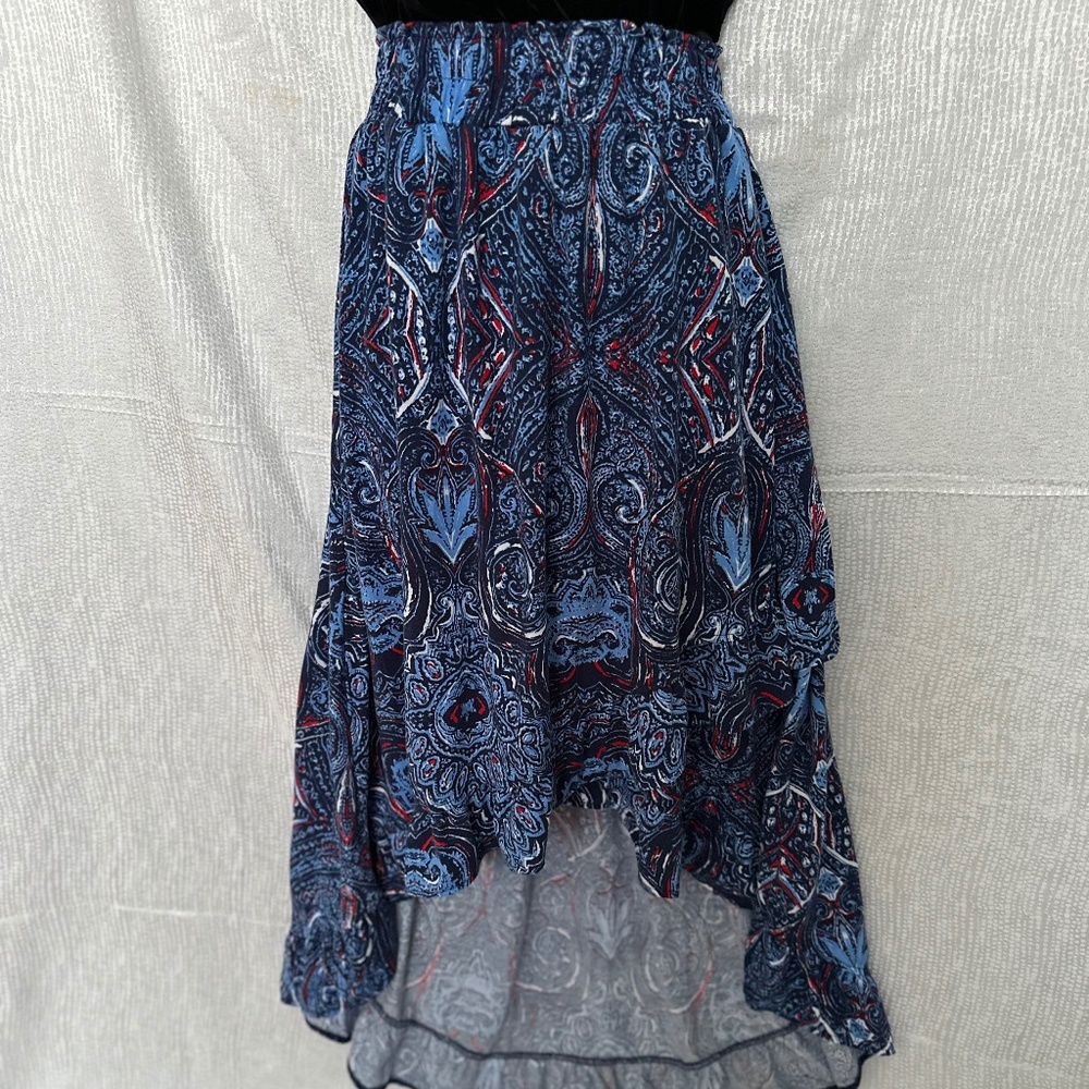 MODA, beautiful red, white and , high low skirt, size L